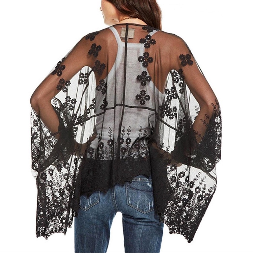 Chaser Vintage Lace Kimono